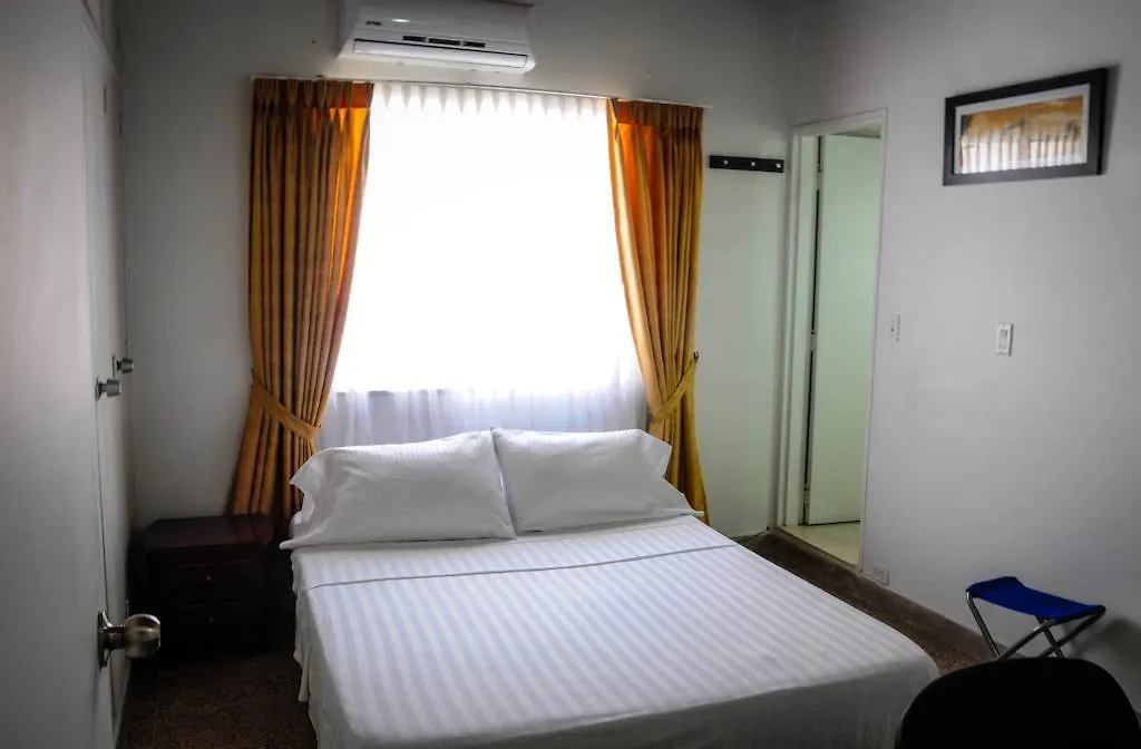 מדיין Hotel Alcazar De Patio Bonito